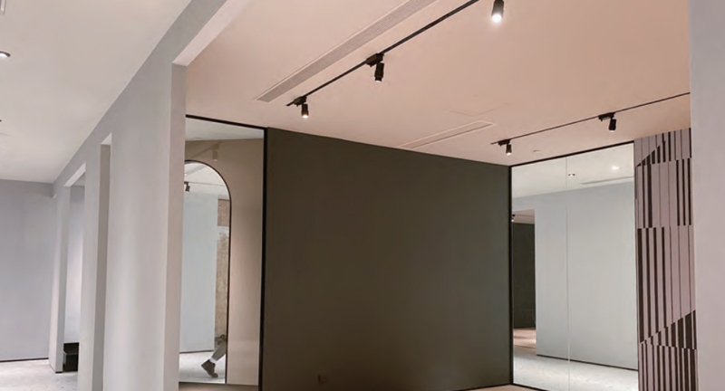 微水泥罗浮宫咖啡馆